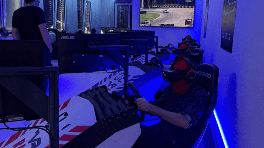 Sim Racing Team Event mit VR Brille bei VR-Race in Schaffhausen